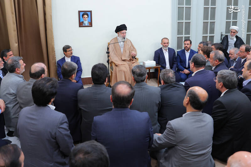 دیدار وزیر کشور و استانداران با رهبر معظم انقلاب