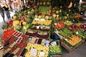 گیلاس و گلابی میوه‌های لوکس‌نشین بازار داخل