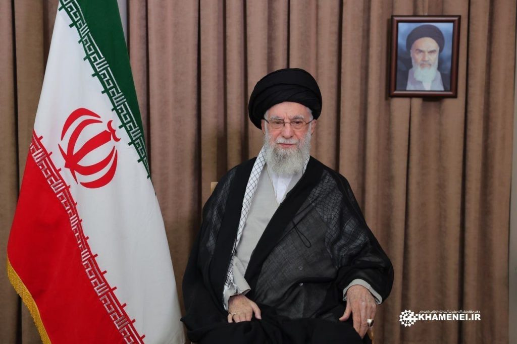 رژیم صهیونی در زیر ضربات جمهوری اسلامی تقریباً از پا درآمد و لِه شد