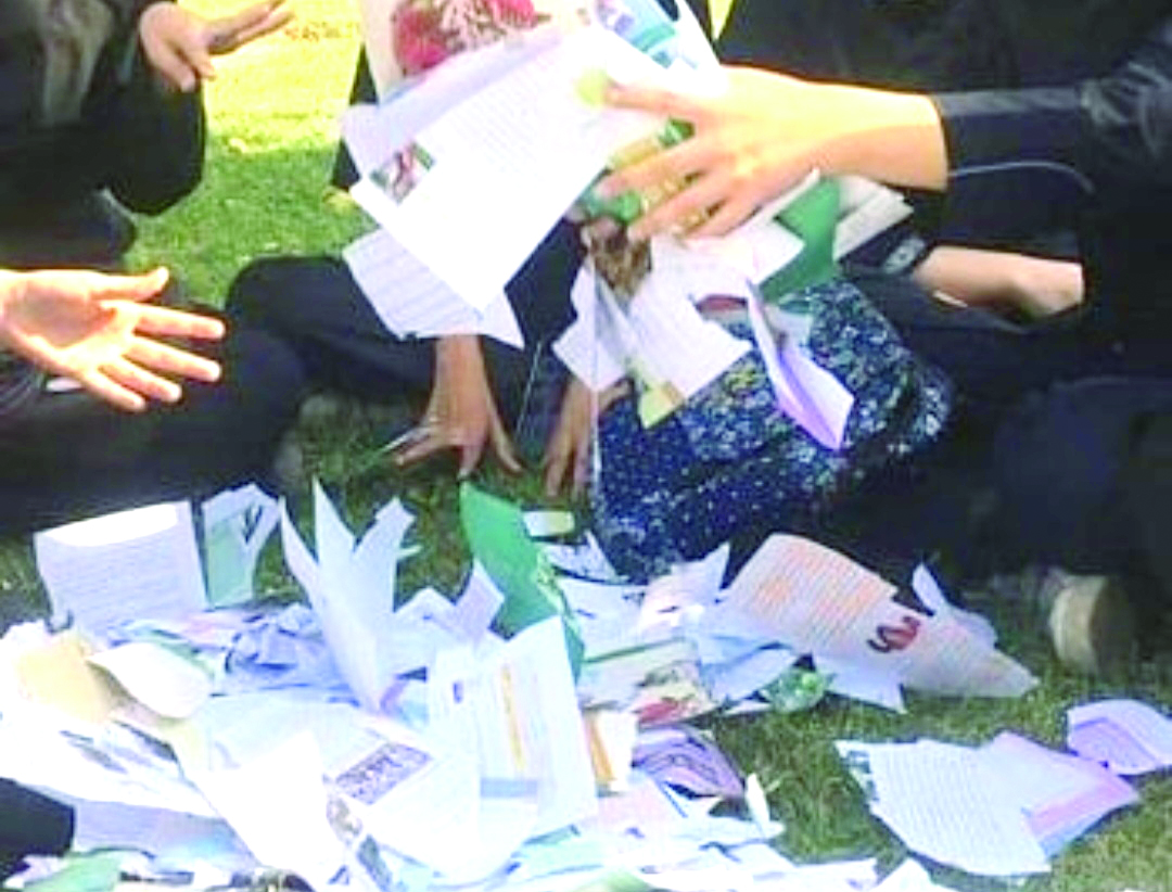 جشن پاره کردن کتاب، بدعت جدید در فرهنگ کشور!