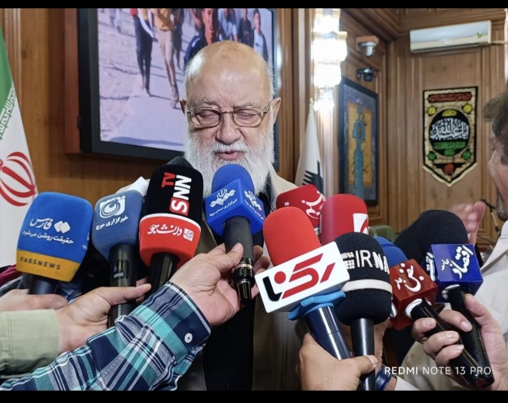 چمران: بازسازی منازل تخریب شده با قدرت ادامه دارد