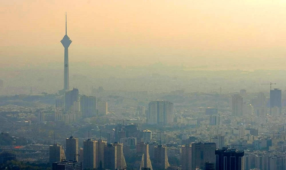 بررسی تعطیلی ادارات تهران به دلیل شرایط اضطرار آلودگی هوا