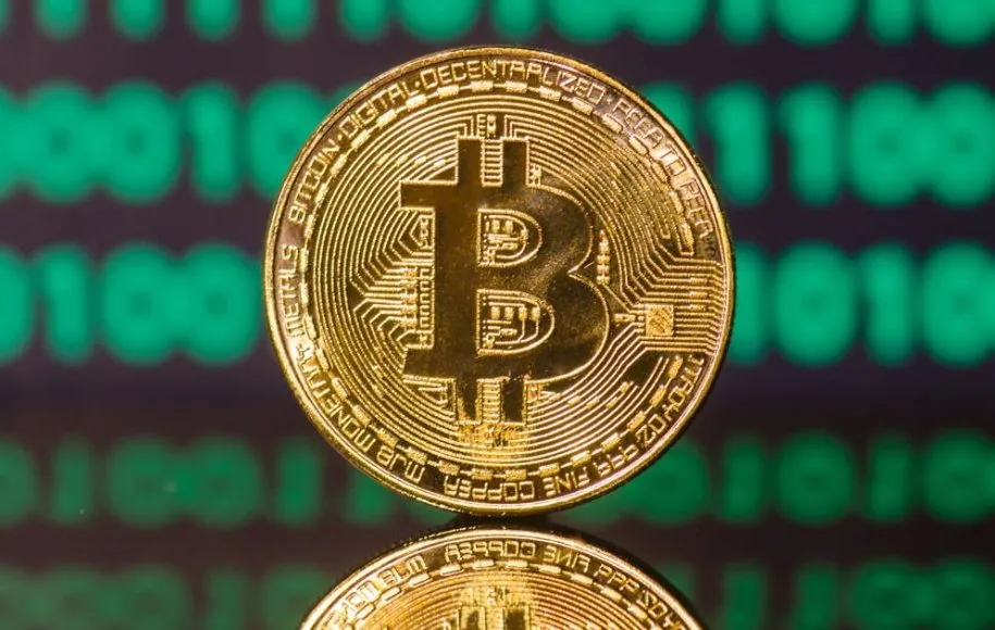 بازی بیت کوین بین ۱۲۰ و ۱۱۸ هزار دلار