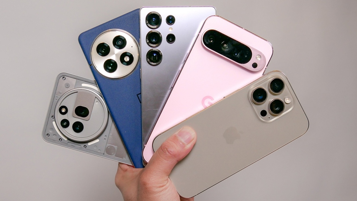 آیفون عامل تغییر روند بازار موبایل؛ واردات مسافری ۱۸۵ درصد افزایش یافت