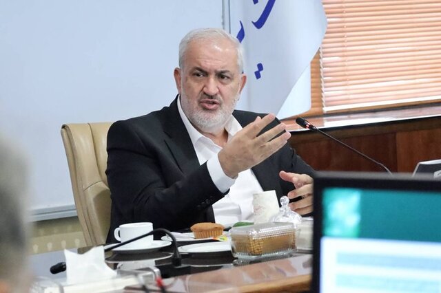 وزیر نیرو: پیک برق را پشت سر گذاشتیم