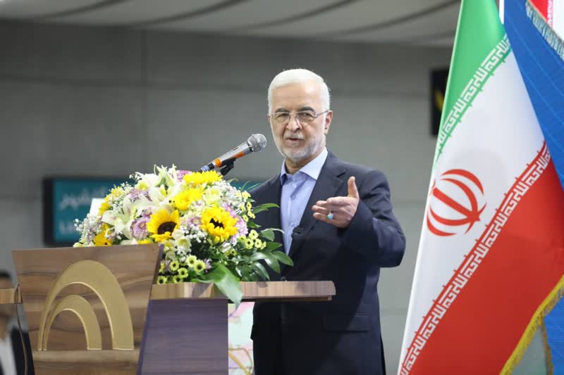 وزیر کشور: توسعه حمل‌ونقل ریلی ضرورتی اجتناب‌ناپذیر برای مدیریت شهری است
