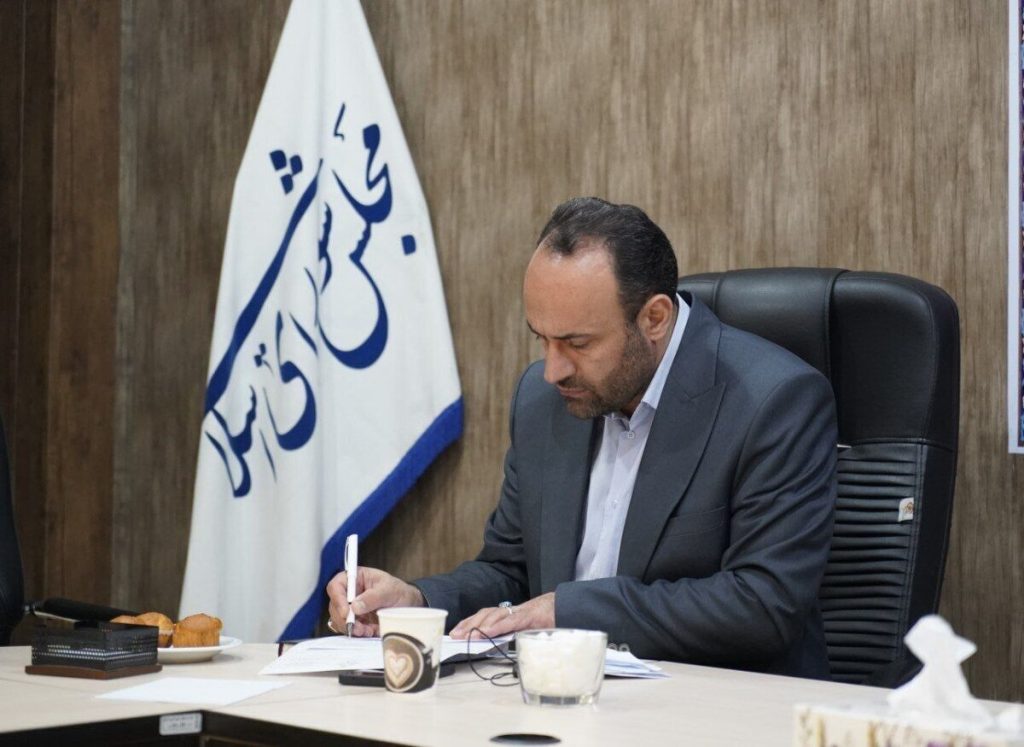 از تجربیات تلخ گذشته، درس‌های لازم را برای آینده ایران اسلامی بگیرید