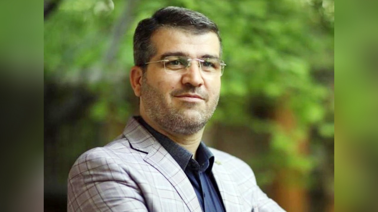 برای جایگزینی تعداد زیادی از آتش نشانانی که بازنشسته می شوند باید فکری کنیم