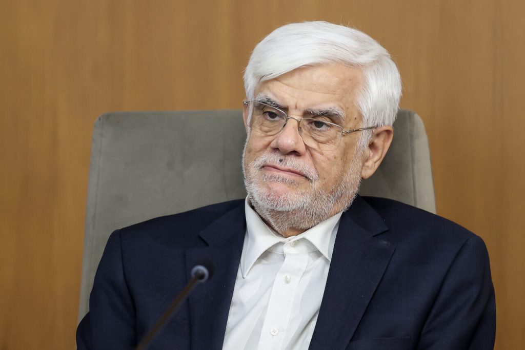 عارف: نباید قیمت یک کالا در فروشگاه‌ها و مغازه‌های مختلف متفاوت باشد