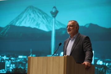 زاکانی: احداث ورزشگاه بیست تا سی هزار نفری در تهران در دستور کار قرار دارد