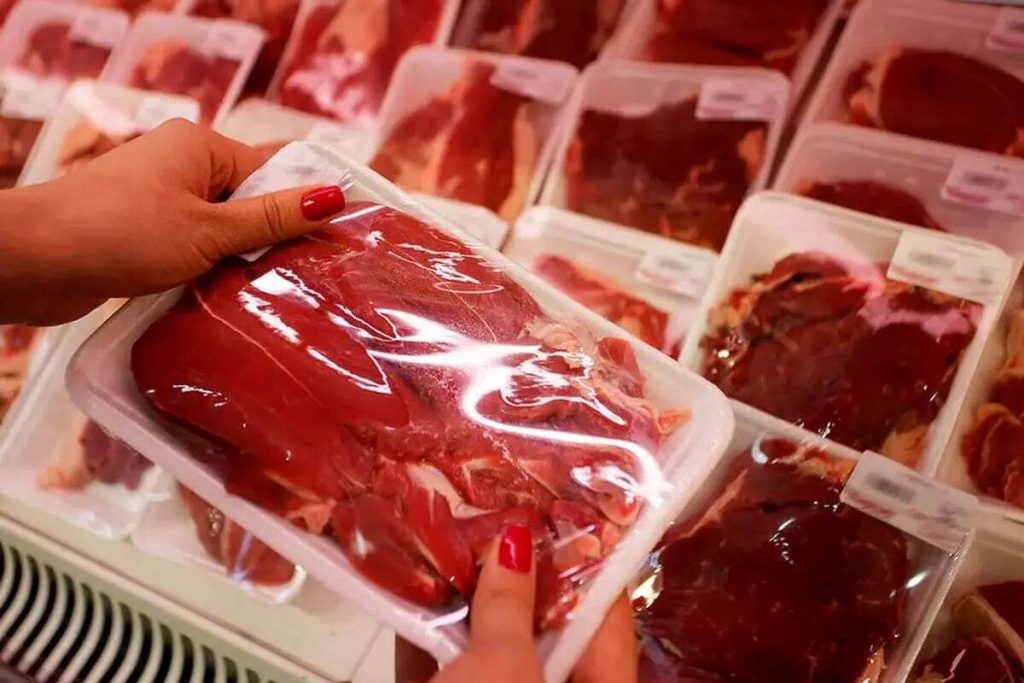 دست کوتاه قشر کم‌درآمد از گوشت قرمز