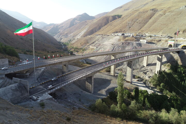 باند شرقی منطقه ۲ آزادراه تهران ـ شمال با حضور پزشکیان افتتاح شد