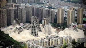 دولت چین شروع به خراب کردن خانه‌های خالی کرد