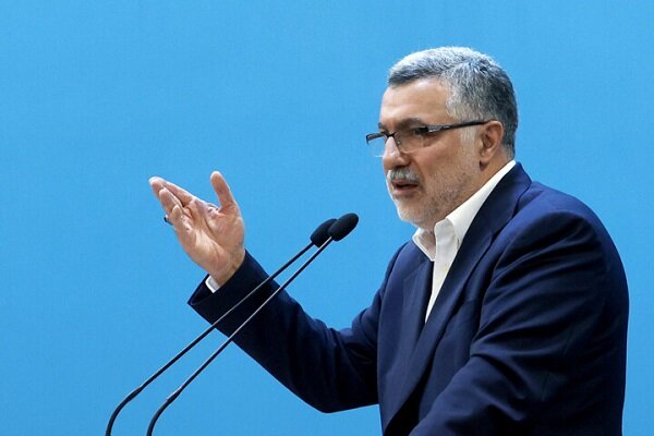 واکنش وزیر بهداشت به طرح دانشگاه غیرانتفاعی پزشکی و کلاس‌های ۶۰۰ نفره