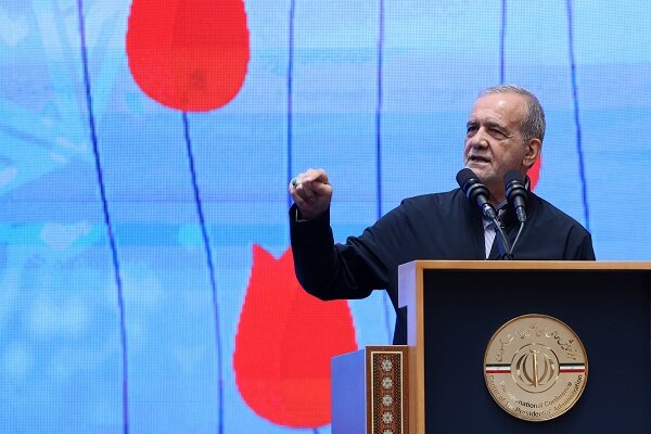 پزشکیان: باید به سرعت عقب ماندگیهای کشور را اصلاح کرد