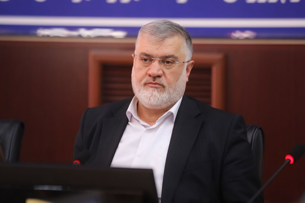 استاندار تهران: معادل یک نیروگاه هسته‌ای برق خورشیدی به استان اضافه می‌شود