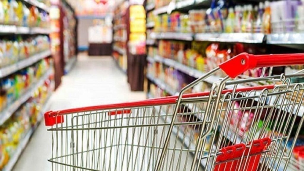 در بازار اقلام اساسی چه می‌گذرد؟ / حبوبات ارزان شد