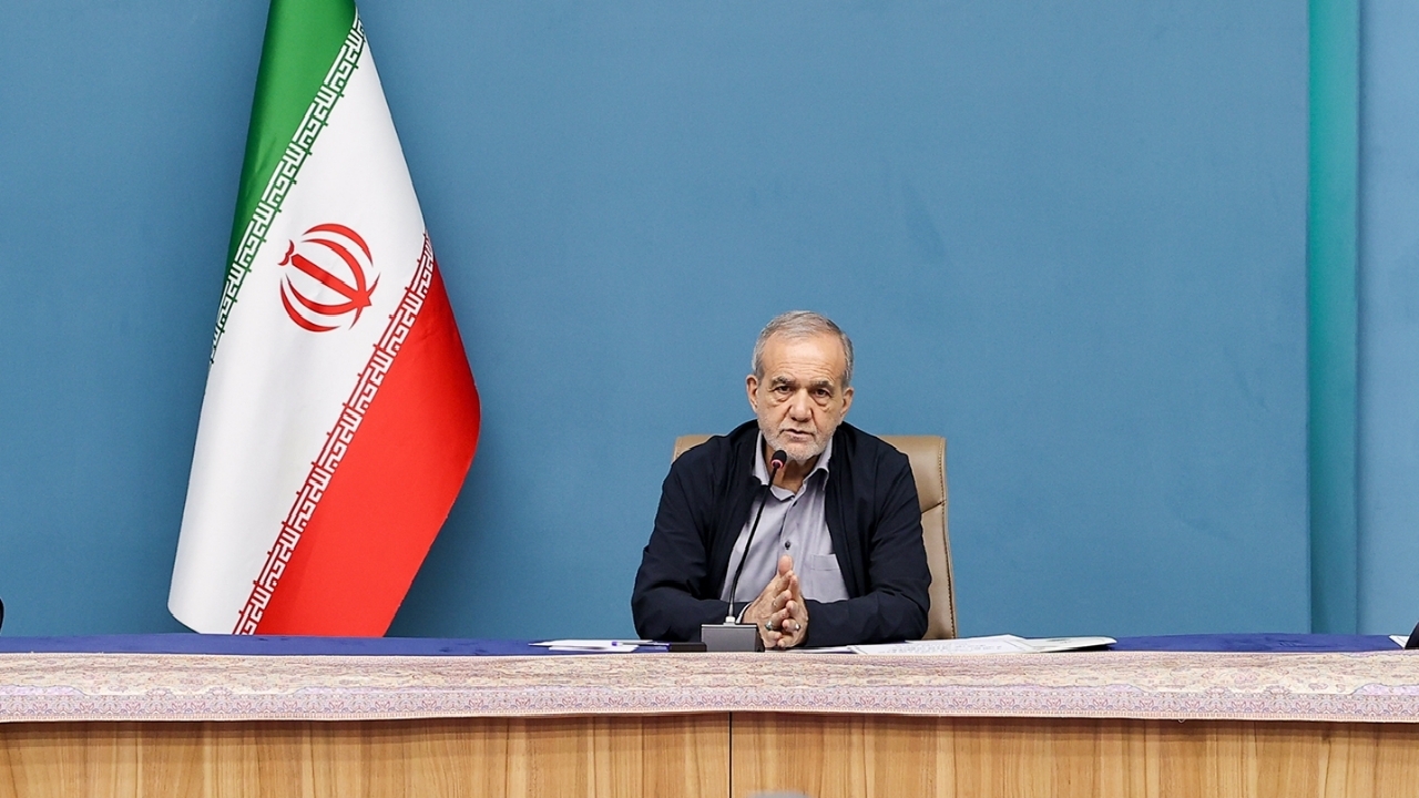 پزشکیان: باید به گونه‌ای پیش برویم که هیچ کارخانه‌ای با کمبود برق مواجه نشود