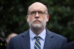 دولت آمریکا تعطیل؛ کاخ سفید: اخراج کارکنان دولت آغاز شده است