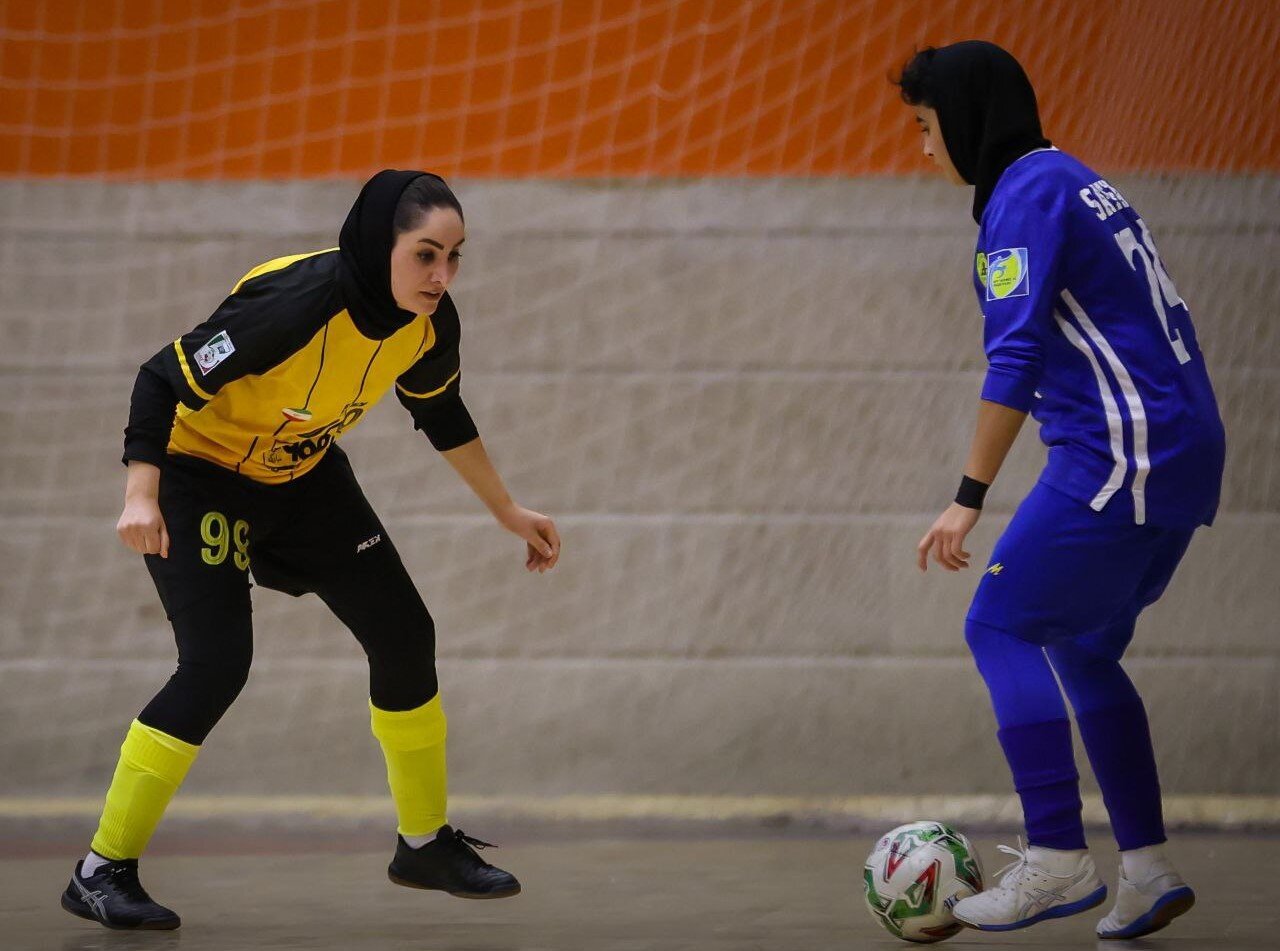 «شوی تبلیغاتی» با نام حمایت باشگاه‌ها از فوتسال زنان/ همه طلبکار هستند