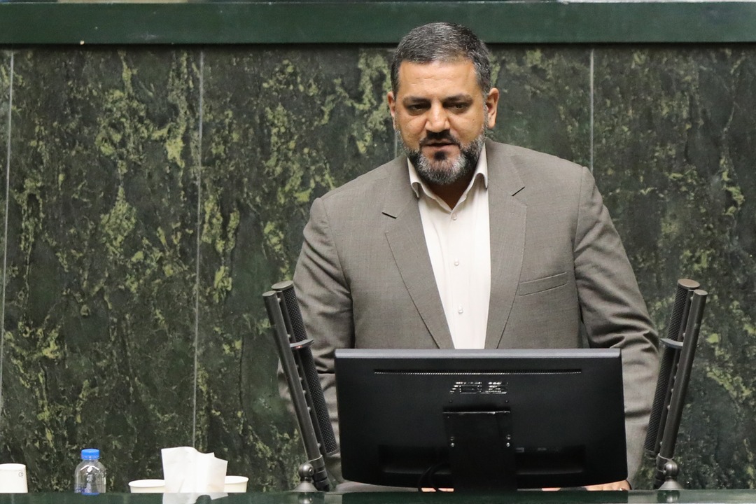 عمل به سیاست‌های اقتصاد مقاومتی راه برون‌رفت از چالش‌های اقتصادی