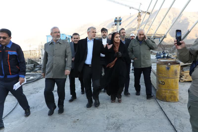 ایران یک قدم تا رکورد جدید مهندسی/پل عظیم آزادراه شمالی کرج تا پایان سال به بهره‌برداری می‌رسد