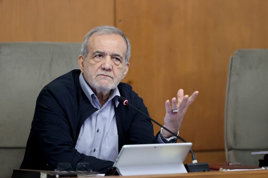 رعایت قوانین عفاف و حجاب باید از سوی مدیران و کارکنان دستگاه‌ها آغاز شود