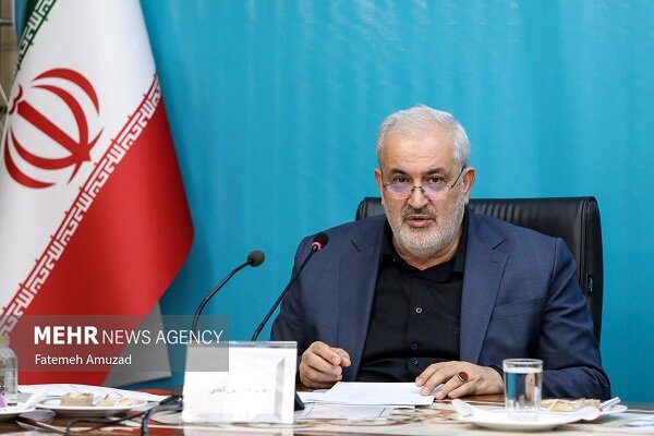 وزارت نیرو ۱۱ هزار مگاوات برق پاک به شبکه می‌افزاید