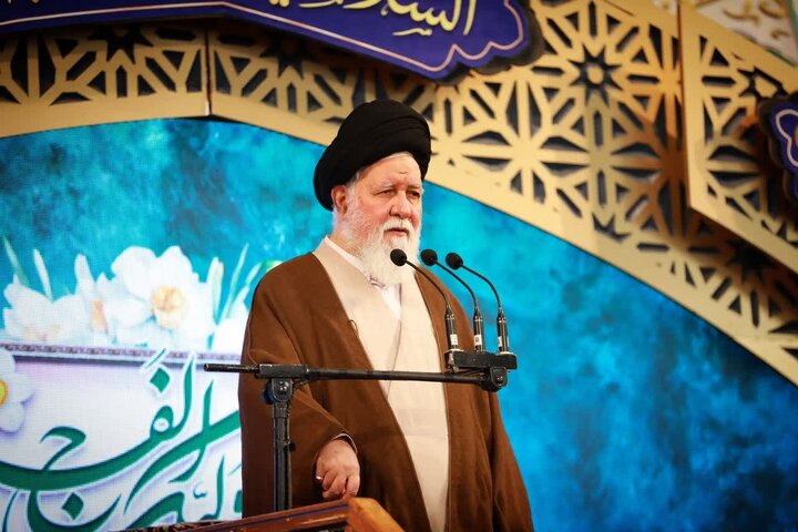 آمریکا از نخبگان ایران می‌ترسد و رؤیای تسلط بر ما را دارد