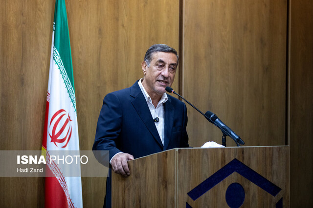 برای رفع بوی نامطبوع اتوبان قم ـ تهران برنامه‌ریزی می‌کنیم