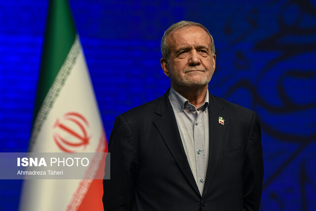 پزشکیان جلسه محرمانه و تصمیم برای برکناری یک وزیر نداشته است