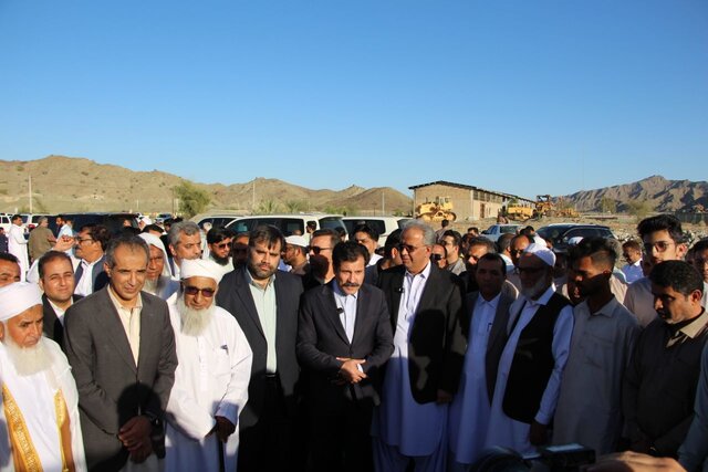 آغاز عملیات ساخت ۱۳۰۰ کلاس درس در سیستان و بلوچستان