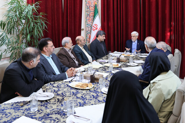 خودسوزی جوان اهوازی و خودکشی یک روزنامه‌نگار پیام و سیگنالی جدی برای جامعه و حاکمیت است