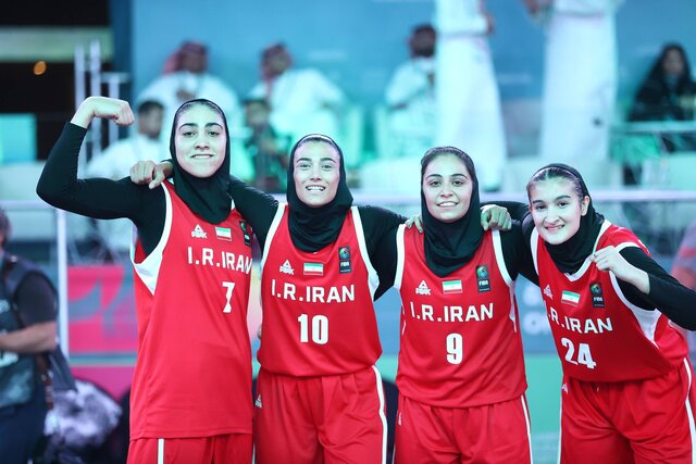 صعود دختران بسکتبال ایران به نیمه نهایی ریاض با سه برد