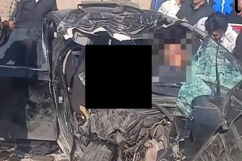 همسر معاون رئیس‌ جمهور در سانحه رانندگی درگذشت