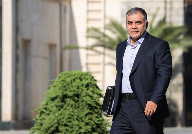 برای مقابله با قاچاق سوخت، برنامه‌ریزی ساختاری و قیمتی می‌کنیم