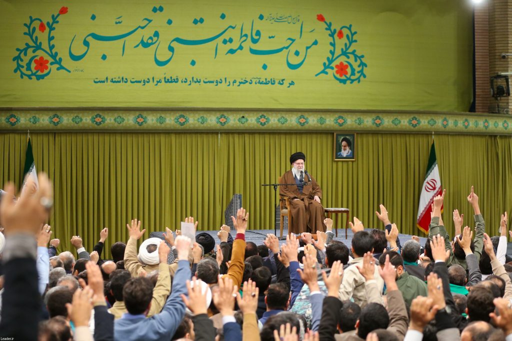 لزوم تغییر آرایش تبلیغاتی و رسانه‌ای در برابر تلاش دشمن برای تسخیر دل ها و مغزها