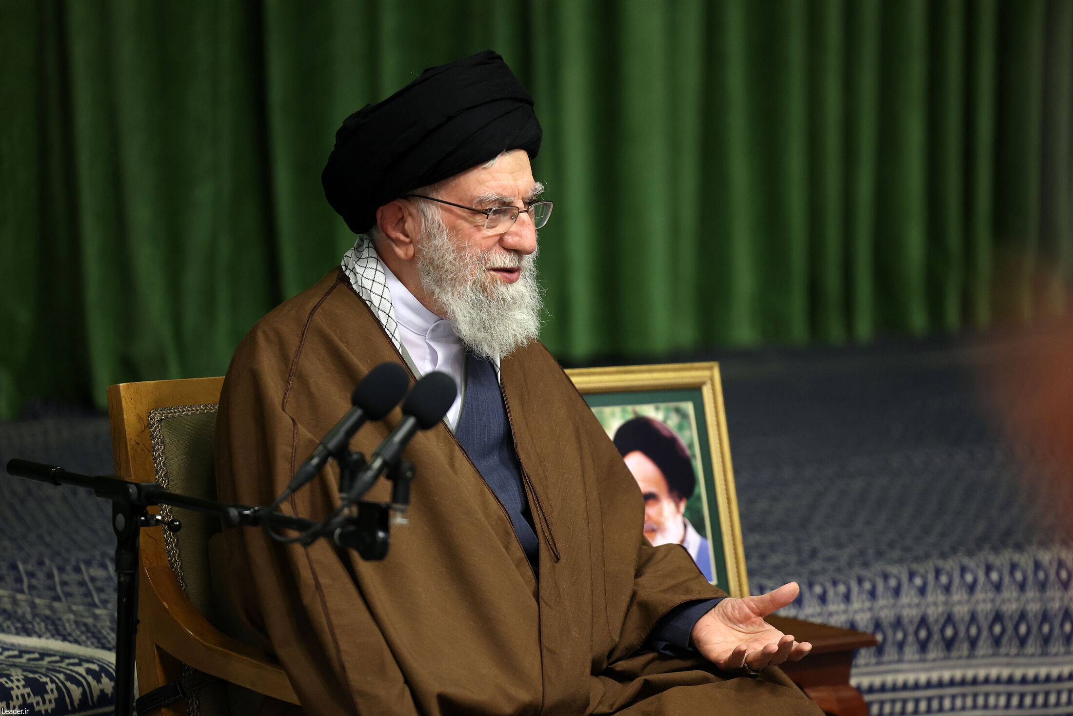 بیانات رهبر انقلاب در دیدار دست‌اندرکاران کنگره شهدای استان البرز