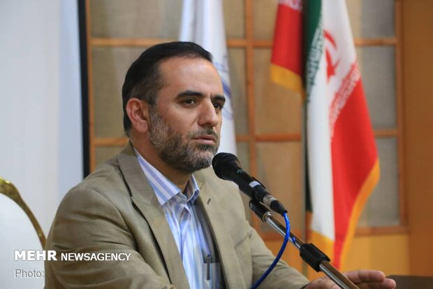 خرید و تکمیل تجهیزات قطار شهری و رام قطار اولویت افزایش ایمنی برای مسافران است