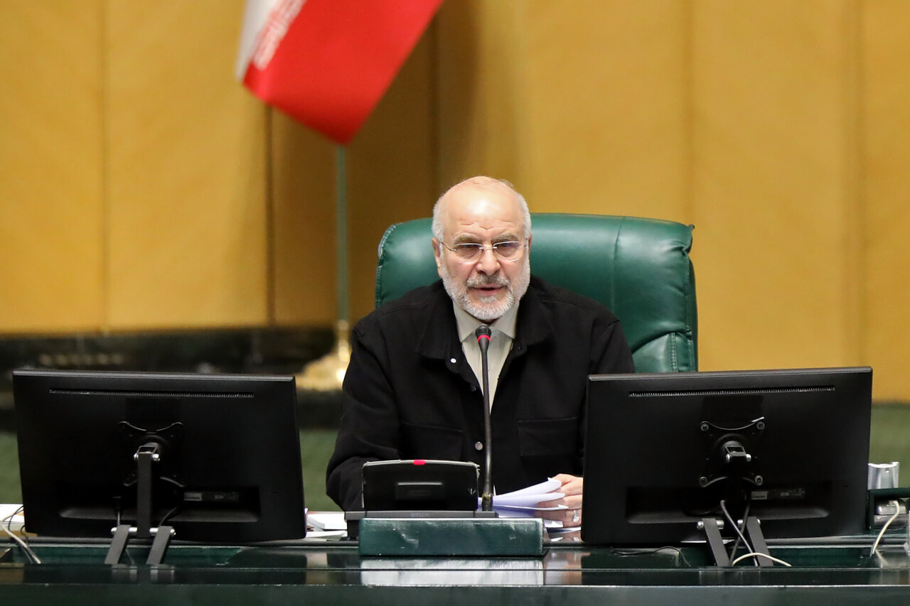 کالا برگی که قرار است پرداخت شود، قبلا انحصاری در اختیار چند شرکت قرار داشت