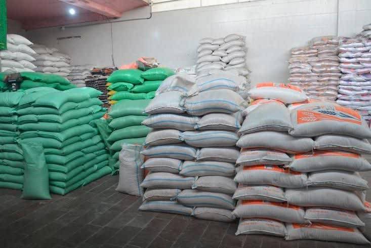 کشف انبار حبوبات قاچاق در اشتهارد