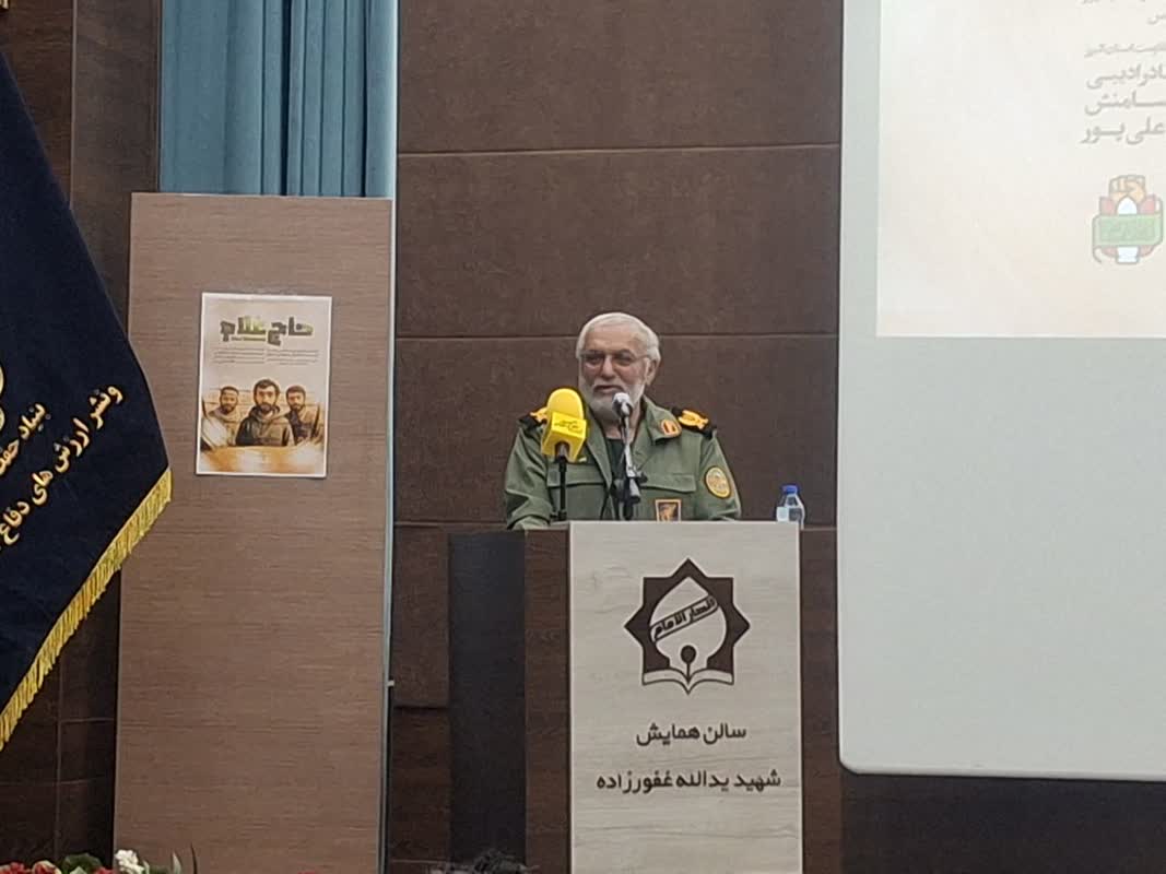 معرفی هنرمندانه شهدای دفاع مقدس به جوانان نیاز به شتاب بیشتری دارد