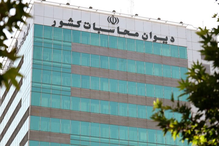 احراز دریافت بیش از سقف قانونی عوارض برق از مشترکان در سال گذشته