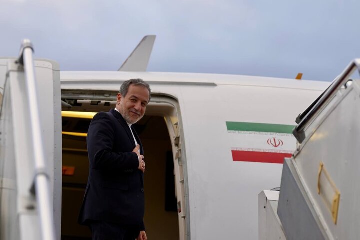 عراقچی عازم ژنو شد