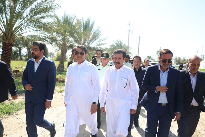 معاون رئیس‌جمهور: هیچ دانش‌آموزی تا سال آینده از تحصیل باز نخواهد ماند