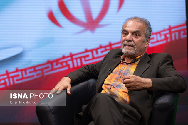 شمس‌الواعظین: همزمان با مذاکره، دست ایران روی ماشه است