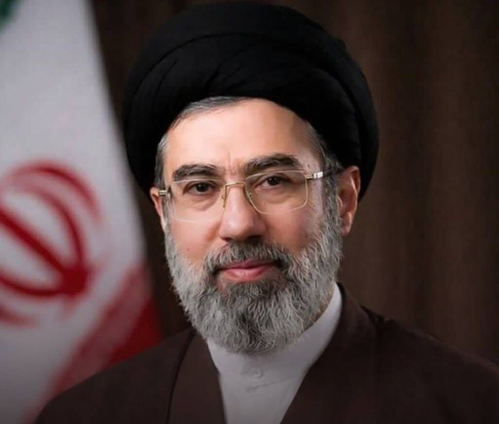 بیعت مدیرعامل، کارکنان و نیروهای جهادی همکار بنیاد برکت با آیت الله سید مجتبی حسینی خامنه‌ای (مدظله‌العالی)