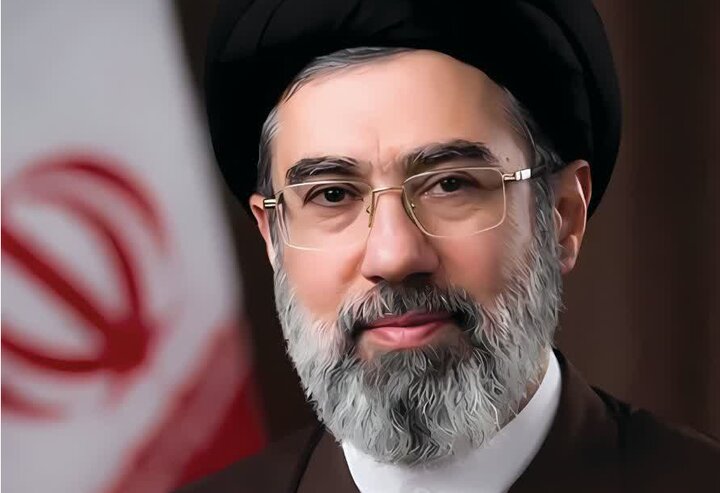 بیعت بیش از ۱۴۰۰ هنرمند با رهبر انقلاب اسلامی