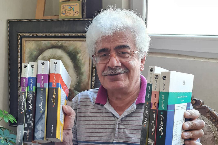 فیض شریفی در حمله دشمن به شیراز آسیب دید