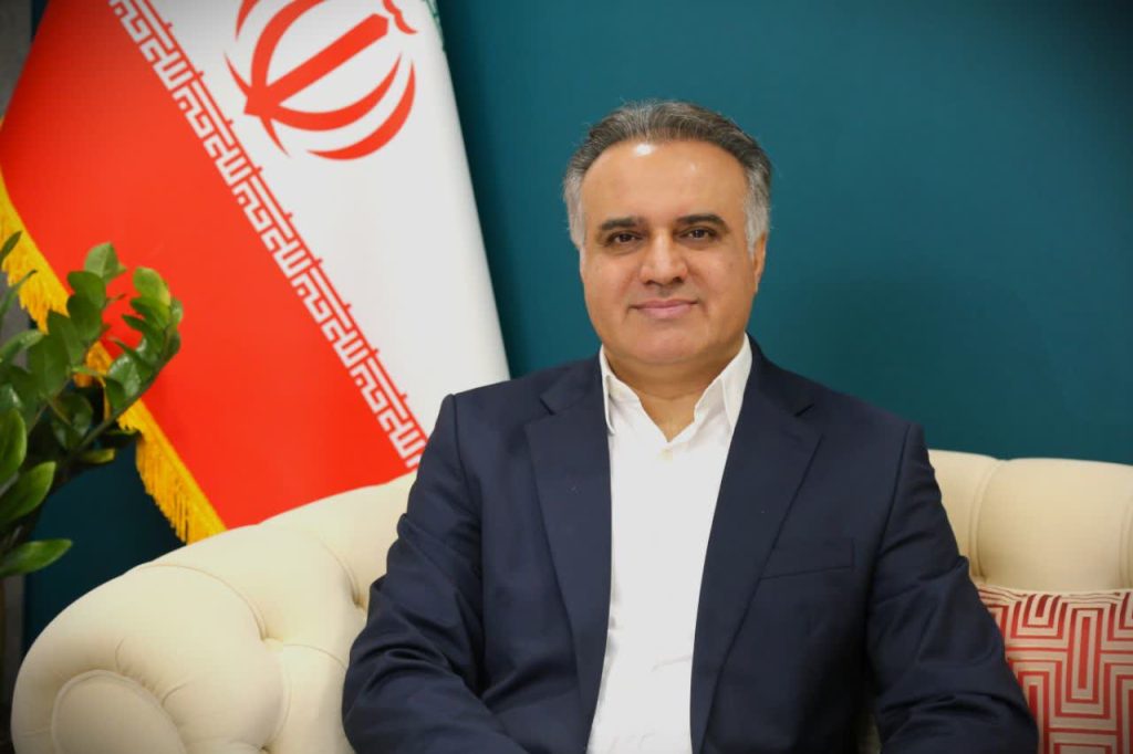 خود را متعهد به تأمین نیازهای دارویی هموطنان می دانیم